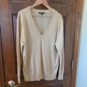 Banana Republic Women's V-Neck Sweater in Camel Beige